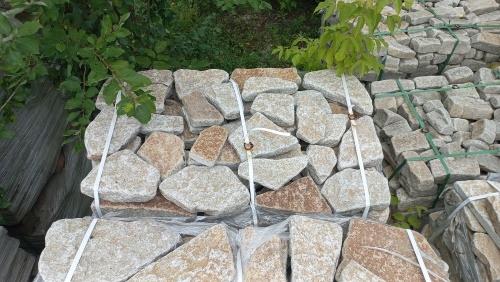 Гранитный плитняк галтованный для парковки купить в Верхней Салде