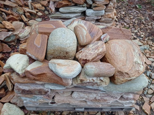 Златолит жёлтый, жёлто-зелёный глыбки и валуны для ланшафтного дизайна купить в Верхней Салде