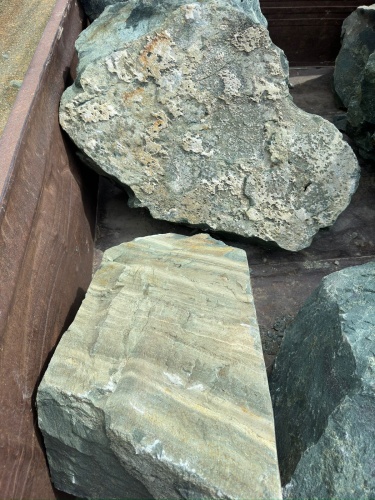 Ландшафтные глыбы зелёные 200-500 килограмм купить в Верхней Салде