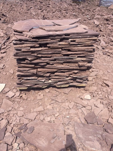 Плитняк лемезит бордовый для цоколя 1,5-2 см купить в Верхней Салде