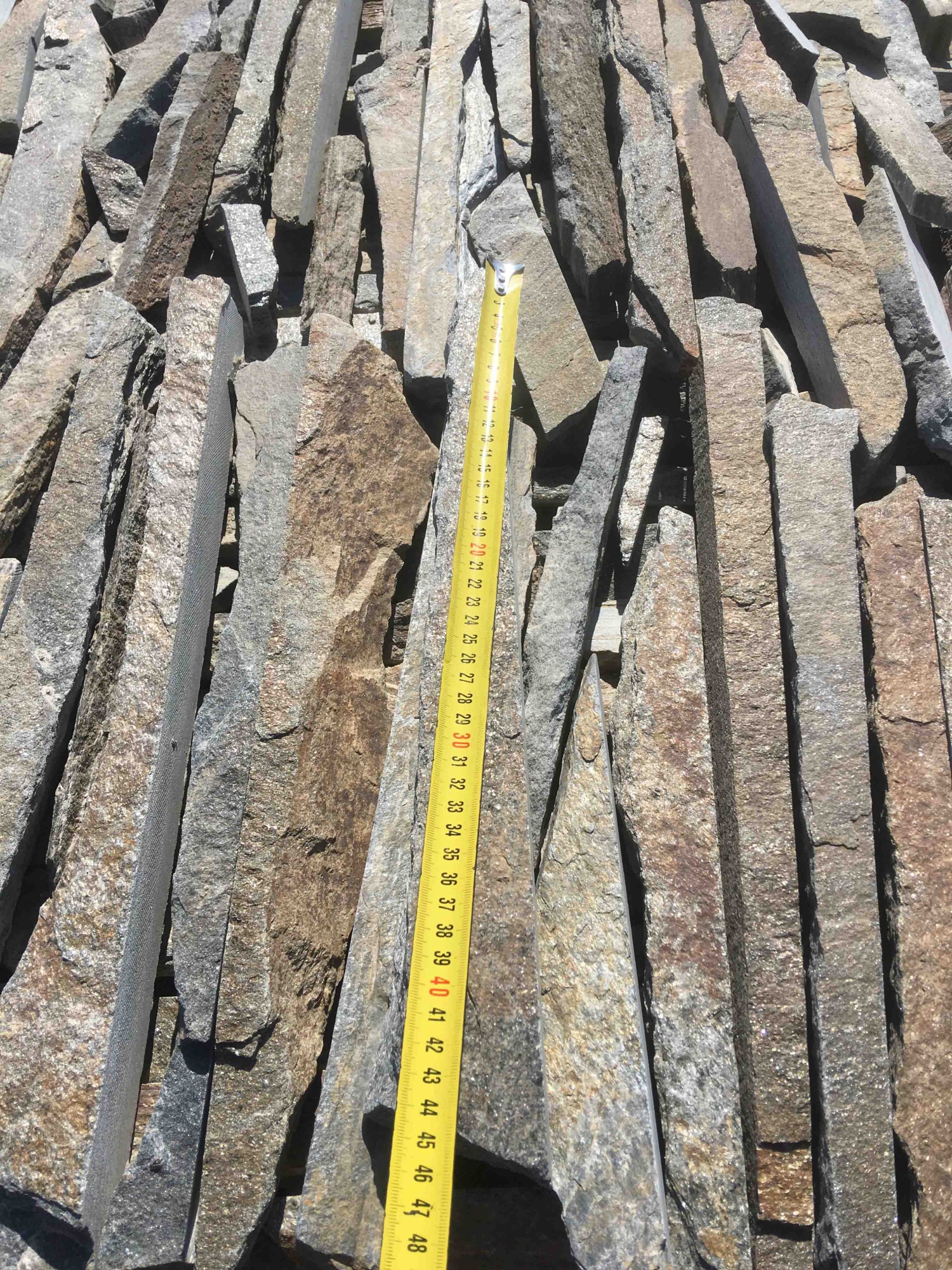 Горбушка златолит мультиколор для облицовки купить в Верхней Салде