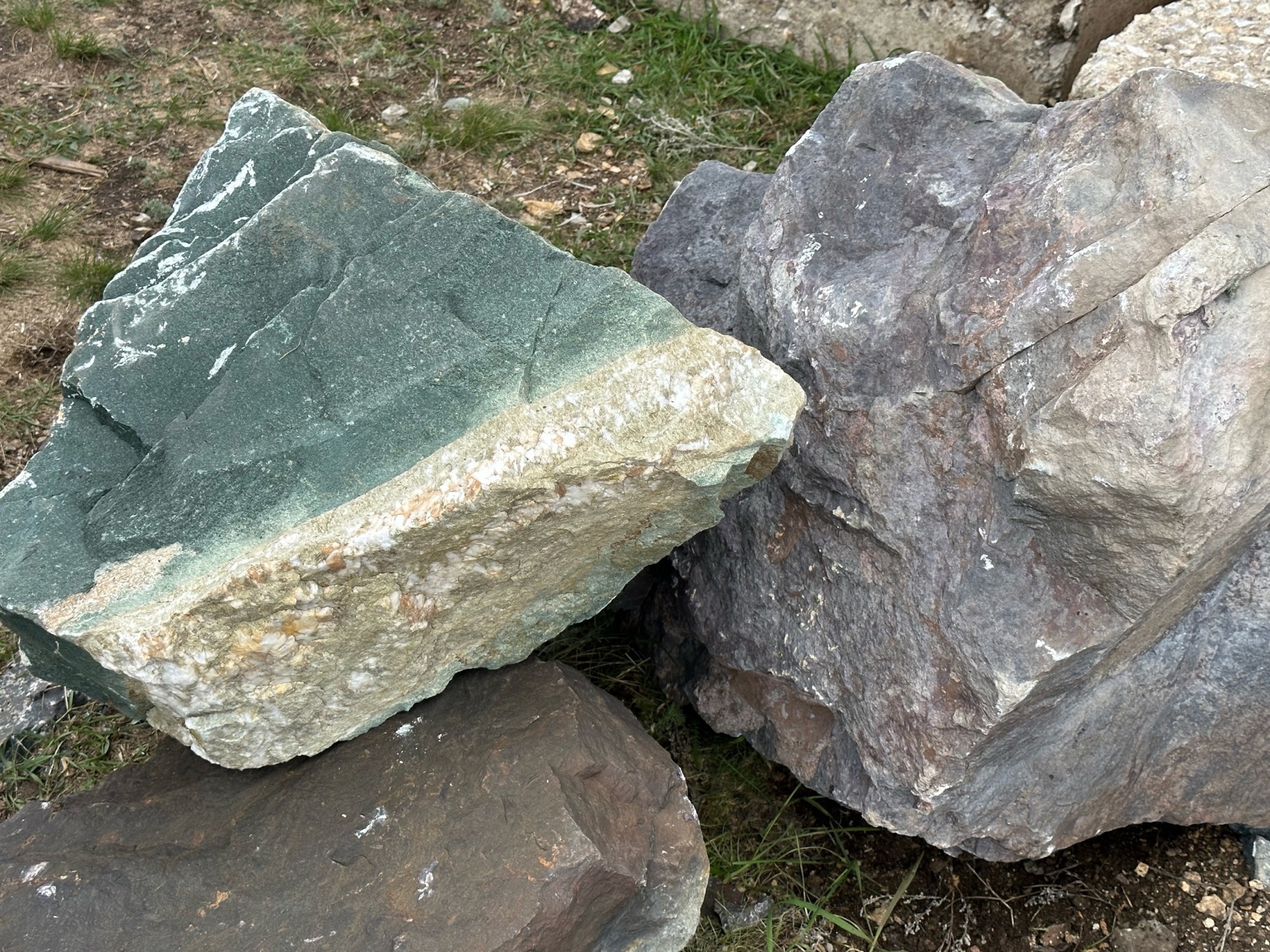 Камни для ландшафтного дизайна зелёные 10-60 килограмм купить в Верхней Салде