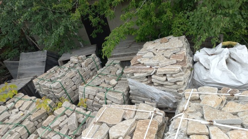 Гранитный плитняк галтованный для парковки купить в Верхней Салде