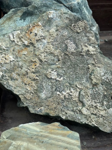 Ландшафтные глыбы зелёные 200-500 килограмм купить в Верхней Салде