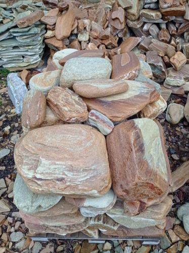 Златолит жёлтый, жёлто-зелёный глыбки и валуны для ланшафтного дизайна купить в Верхней Салде