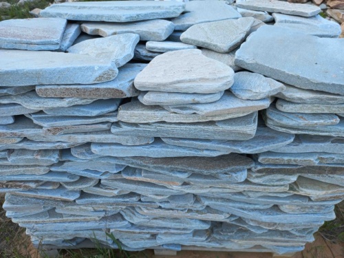 Плитняк златолит зелёный галтованный для цоколя купить в Верхней Салде